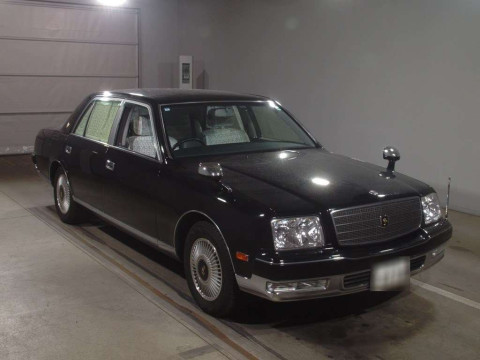 2017 Toyota Century GZG50[2]