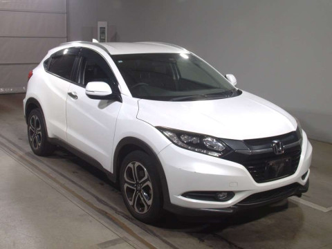 2014 Honda VEZEL RU1[2]