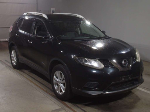 2015 Nissan X-Trail HNT32[2]