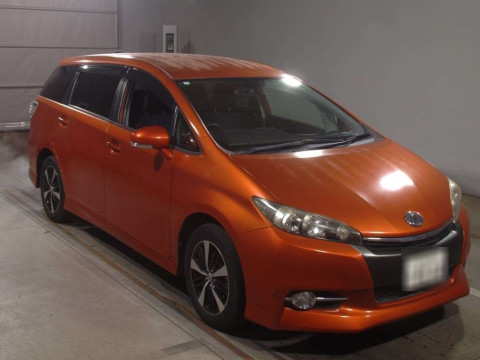 2013 Toyota Wish ZGE20W[2]