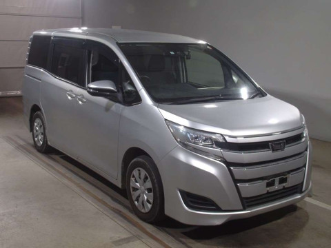 2017 Toyota Noah ZRR80G[2]