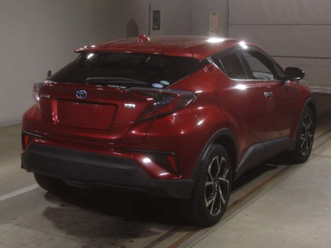 2018 Toyota C-HR ZYX10[1]