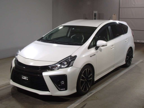 2015 Toyota Prius alpha ZVW41W[0]