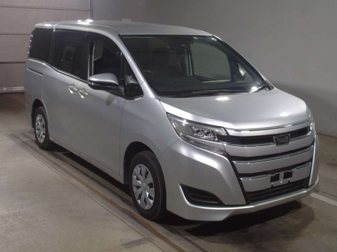 2017 Toyota Noah ZRR80G[2]