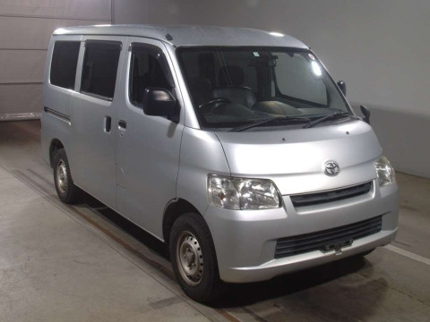 2017 Toyota Townace Van S402M[2]