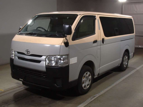 2015 Toyota Hiace Van KDH206V[0]