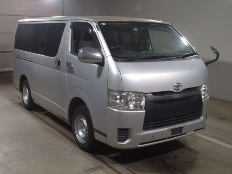 2014 Toyota Regiusace Van TRH200V[2]