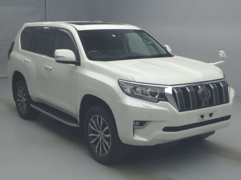 2018 Toyota Land Cruiser Prado GDJ150W[2]