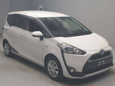 2016 Toyota Sienta NHP170G[2]