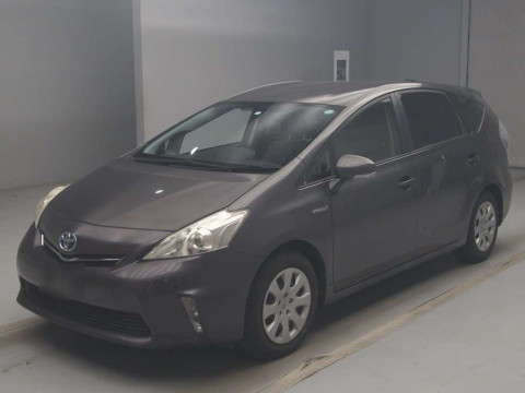 2014 Toyota Prius alpha ZVW41W[0]