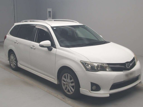 2012 Toyota Corolla Fielder ZRE162G[2]