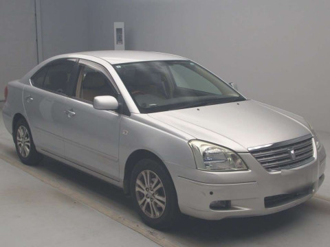 2005 Toyota Premio ZZT240[2]