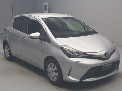 2016 Toyota Vitz NSP130[2]