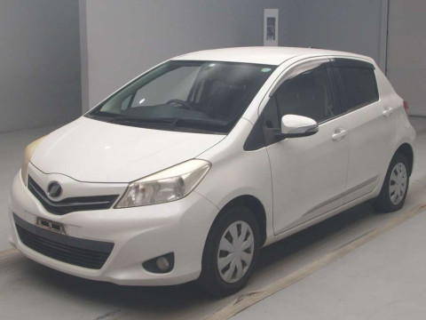 2011 Toyota Vitz NSP130[0]