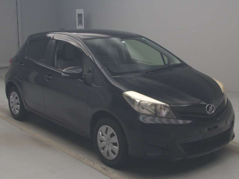 2012 Toyota Vitz KSP130[2]