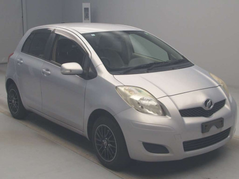 2009 Toyota Vitz KSP90[2]