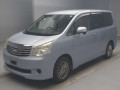 2011 Toyota Noah