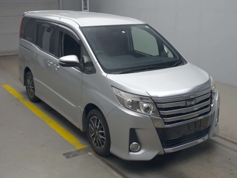 2014 Toyota Noah ZRR80W[2]