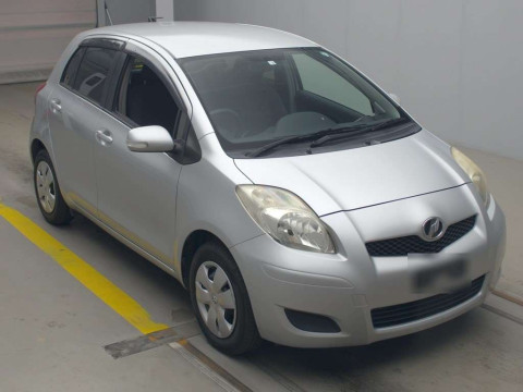 2008 Toyota Vitz SCP90[2]