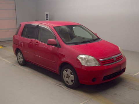 2004 Toyota Raum NCZ20[2]