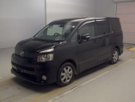 2010 Toyota Voxy