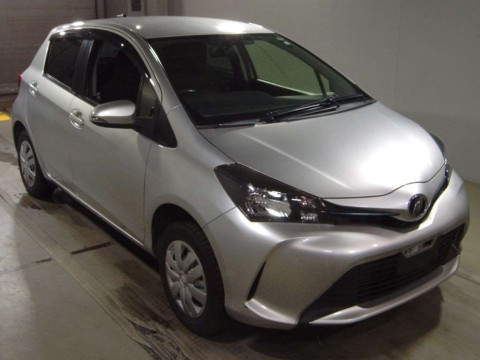 2016 Toyota Vitz NSP135[2]