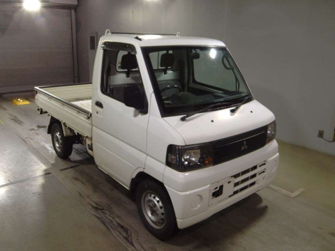 2008 Mitsubishi Minicab Truck U62T[2]