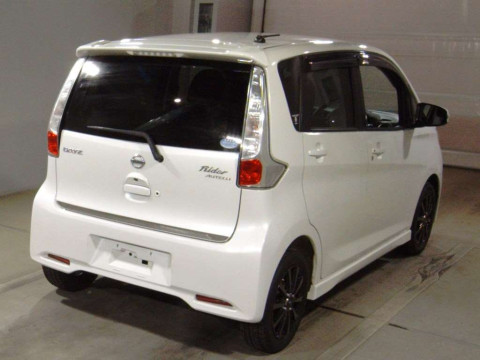 2014 Nissan DAYZ B21W[1]