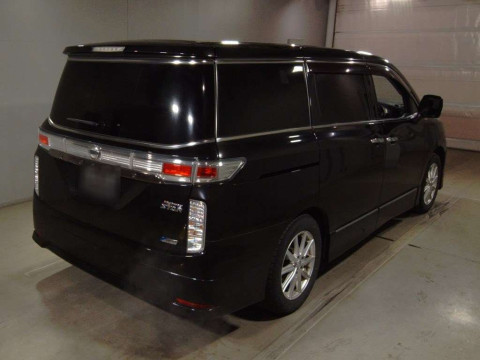 2012 Nissan Elgrand TE52[1]