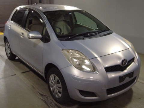 2010 Toyota Vitz NCP95[2]