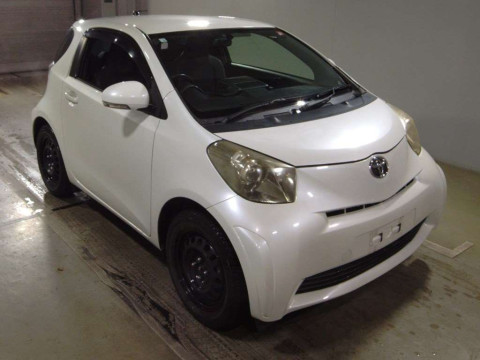 2010 Toyota iQ KGJ10[2]