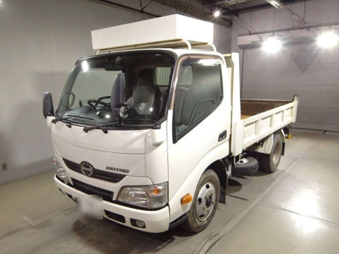 2015 Hino DUTRO XZU620T[0]