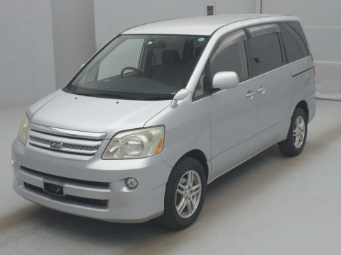 2006 Toyota Noah AZR65G[0]