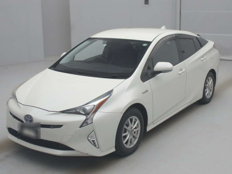 2016 Toyota Prius ZVW55[0]