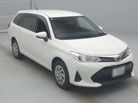 2018 Toyota Corolla Fielder NZE164G[2]