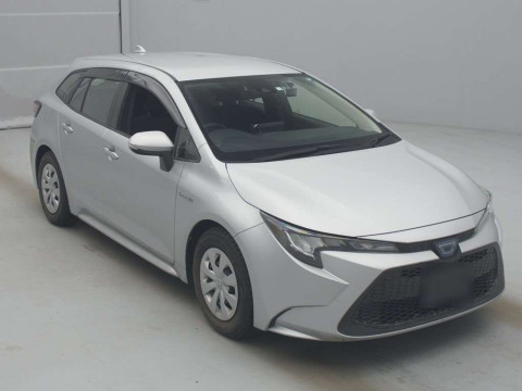 2020 Toyota Corolla Touring Wagon ZWE214W[2]