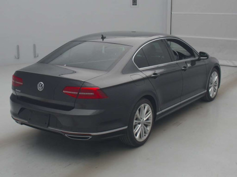 2019 Volkswagen Passat 3CCHH[1]