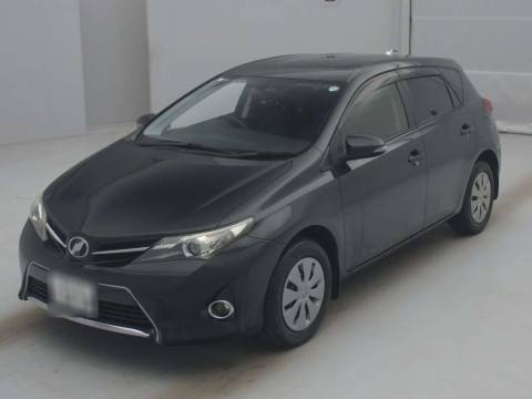 2014 Toyota Auris NZE184H[0]