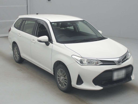 2017 Toyota Corolla Fielder NZE164G[2]