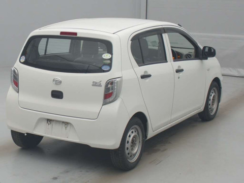 2016 Daihatsu Mira es LA300S[1]