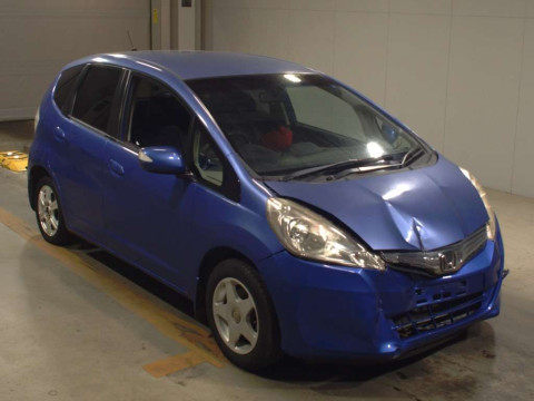 2011 Honda Fit Hybrid GP1[2]