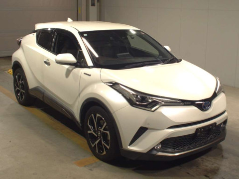 2018 Toyota C-HR ZYX10[2]