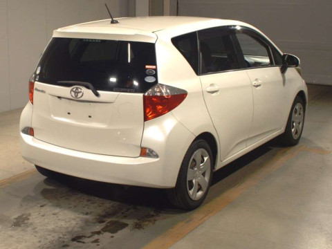 2011 Toyota Ractis NSP120[1]