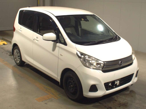 2016 Nissan DAYZ B21W[2]