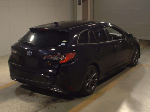 2020 Toyota Corolla Touring Wagon ZWE211W[1]