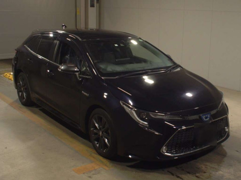 2020 Toyota Corolla Touring Wagon ZWE211W[2]