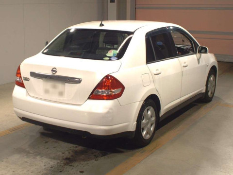 2011 Nissan Tiida Latio SC11[1]