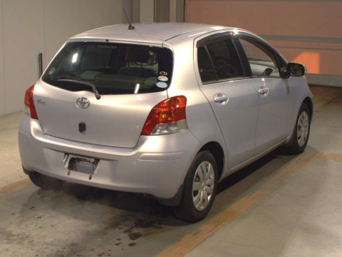 2008 Toyota Vitz SCP90[1]