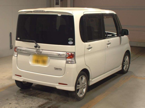 2011 Daihatsu Tanto Custom L375S[1]