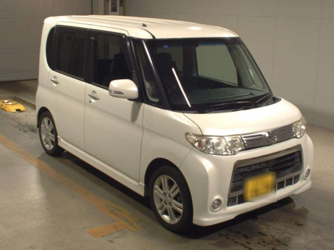 2011 Daihatsu Tanto Custom L375S[2]